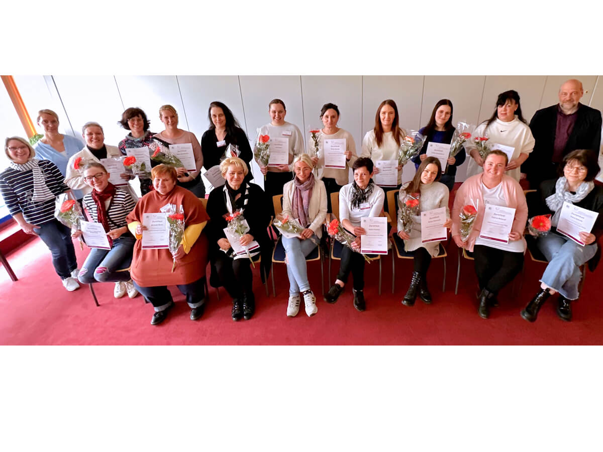 17 weitere Hygiene-Expertinnen in der Pflege haben ihre Zertifikate als Hygienebeauftragte im Harzklinikum Dorothea Christiane Erxleben erhalten.